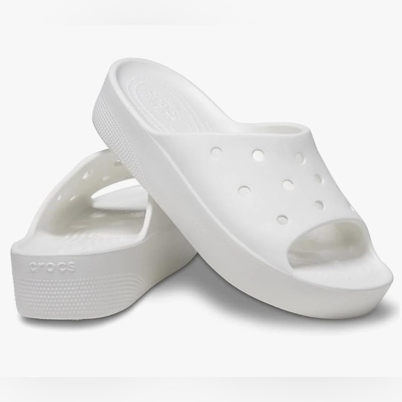 CROCS Shoes - CROCS Baya Platform slip-on slide sandals in white, size 7